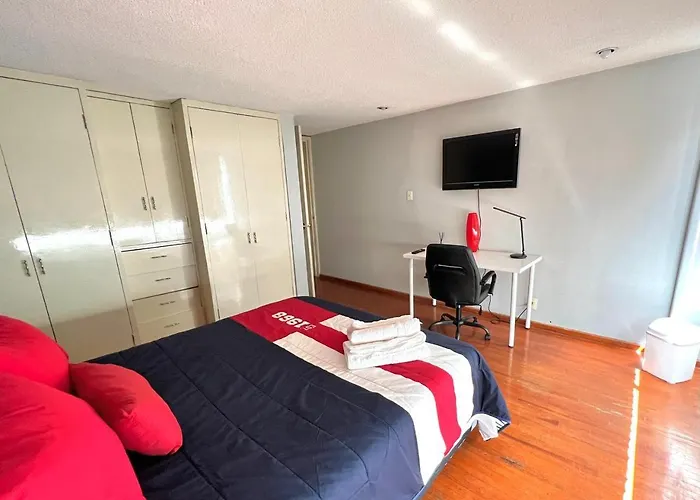 Amplio Departamento En La Napoles, Cerca Del Wtc Y Estadio Azul